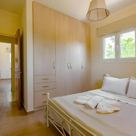 Apartament A Casa D'irene Mantzavináta