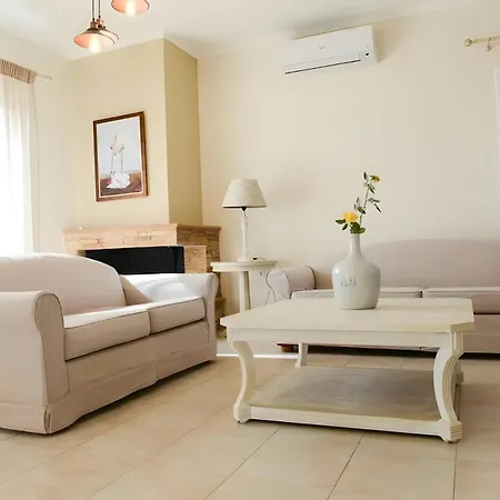 A Casa D'irene Apartament Mantzavináta