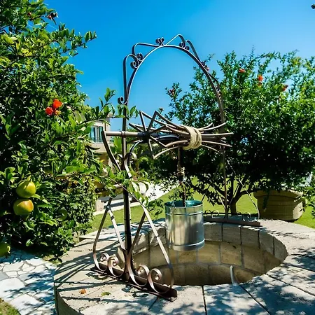 Apartament A Casa D'irene Mantzavináta